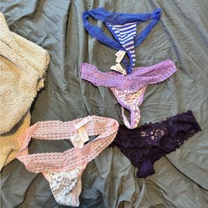4 pairs of Victoria’s Secret Thong Underwear NWT